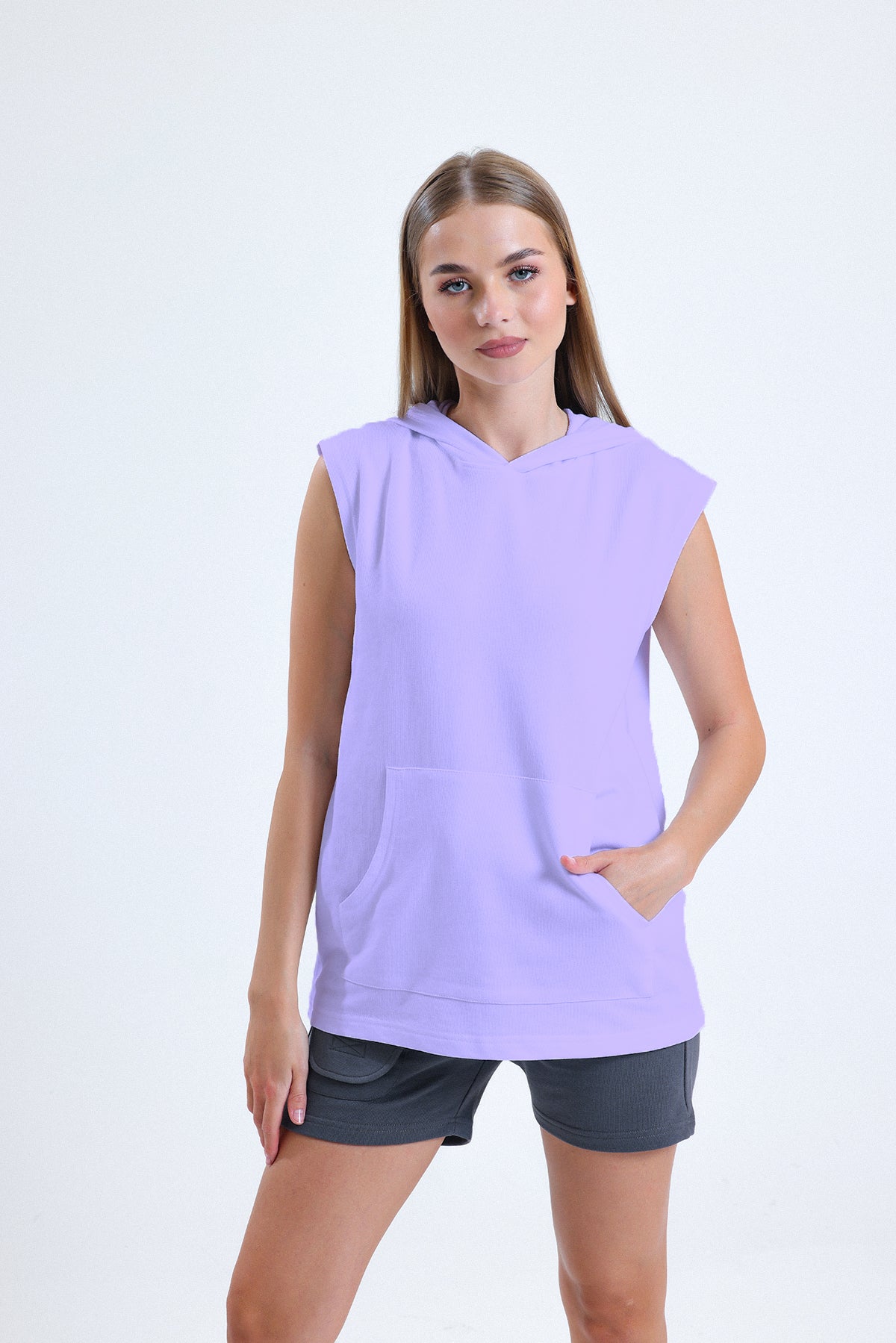 Lila Kolsuz Kapüşonlu Sporcu Atlet Tişört