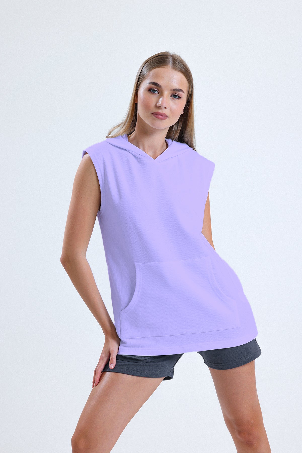 Lila Kolsuz Kapüşonlu Sporcu Atlet Tişört