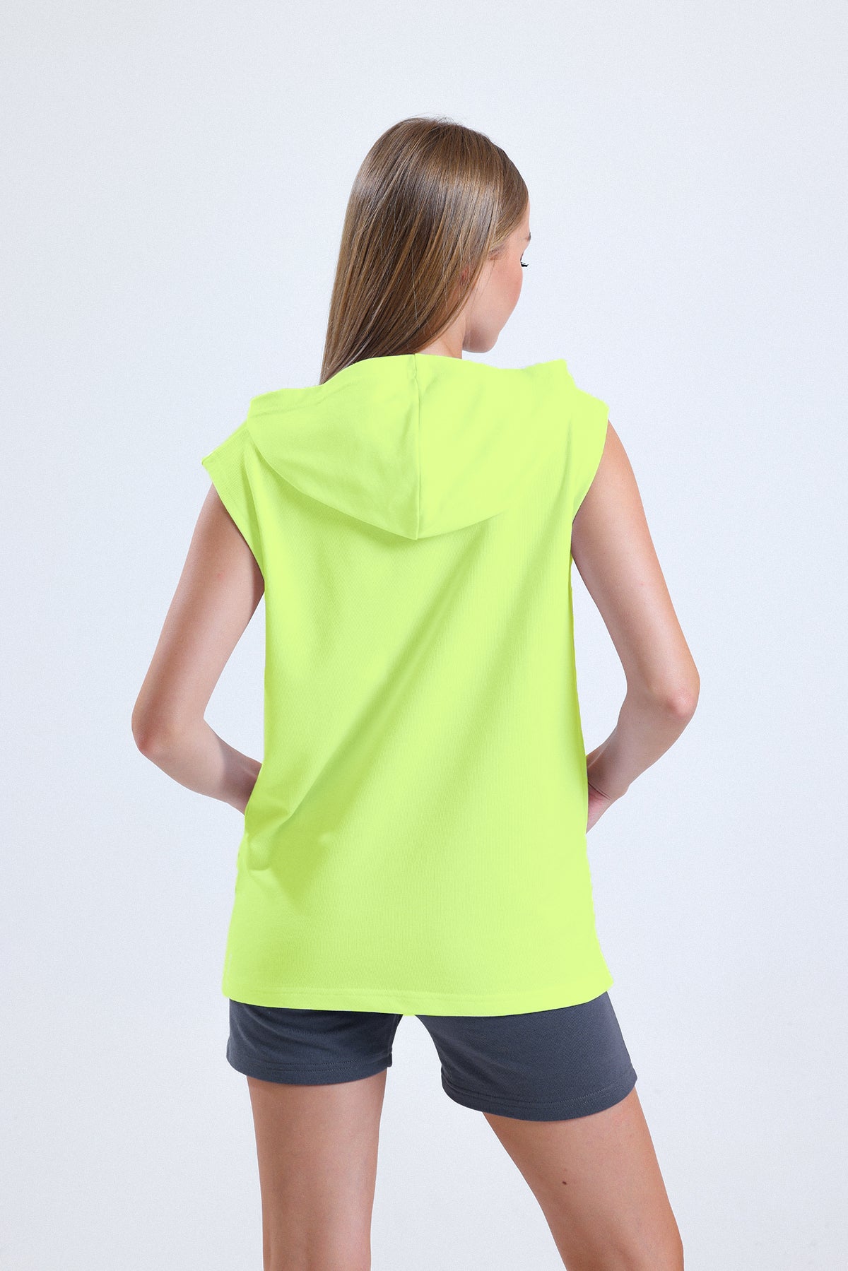 Fıstık Yeşili Kolsuz Kapüşonlu Sporcu Atlet Tişört