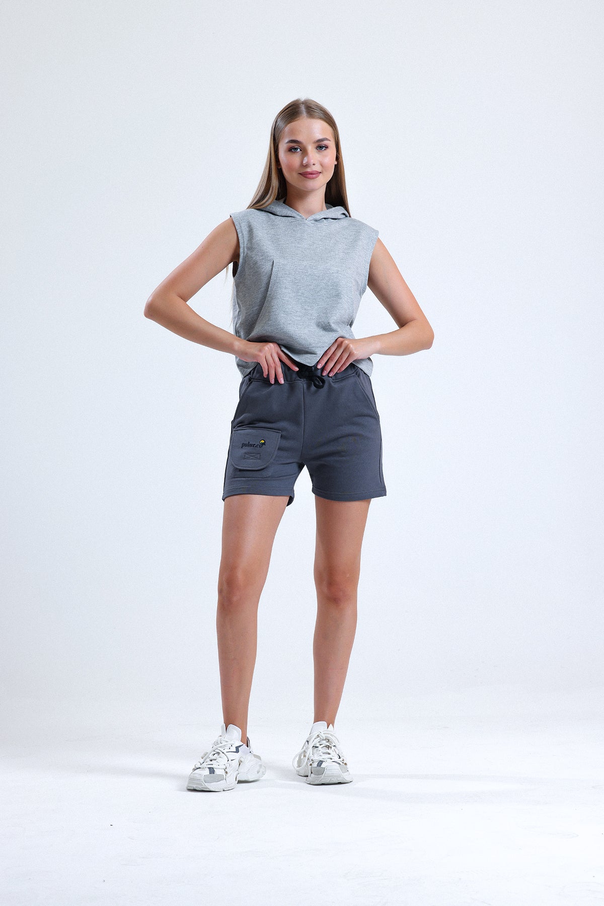 Antrasit Cep Detaylı Yüksek Bel Kısa Sweat Şort