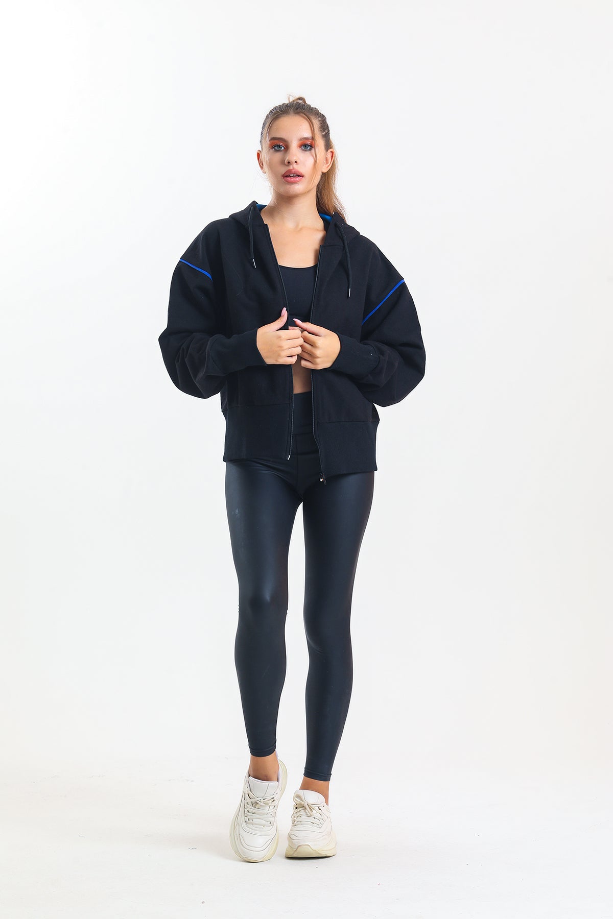 Siyah Kapüşonlu %100 Pamuklu Fermuarlı Oversize Hırka