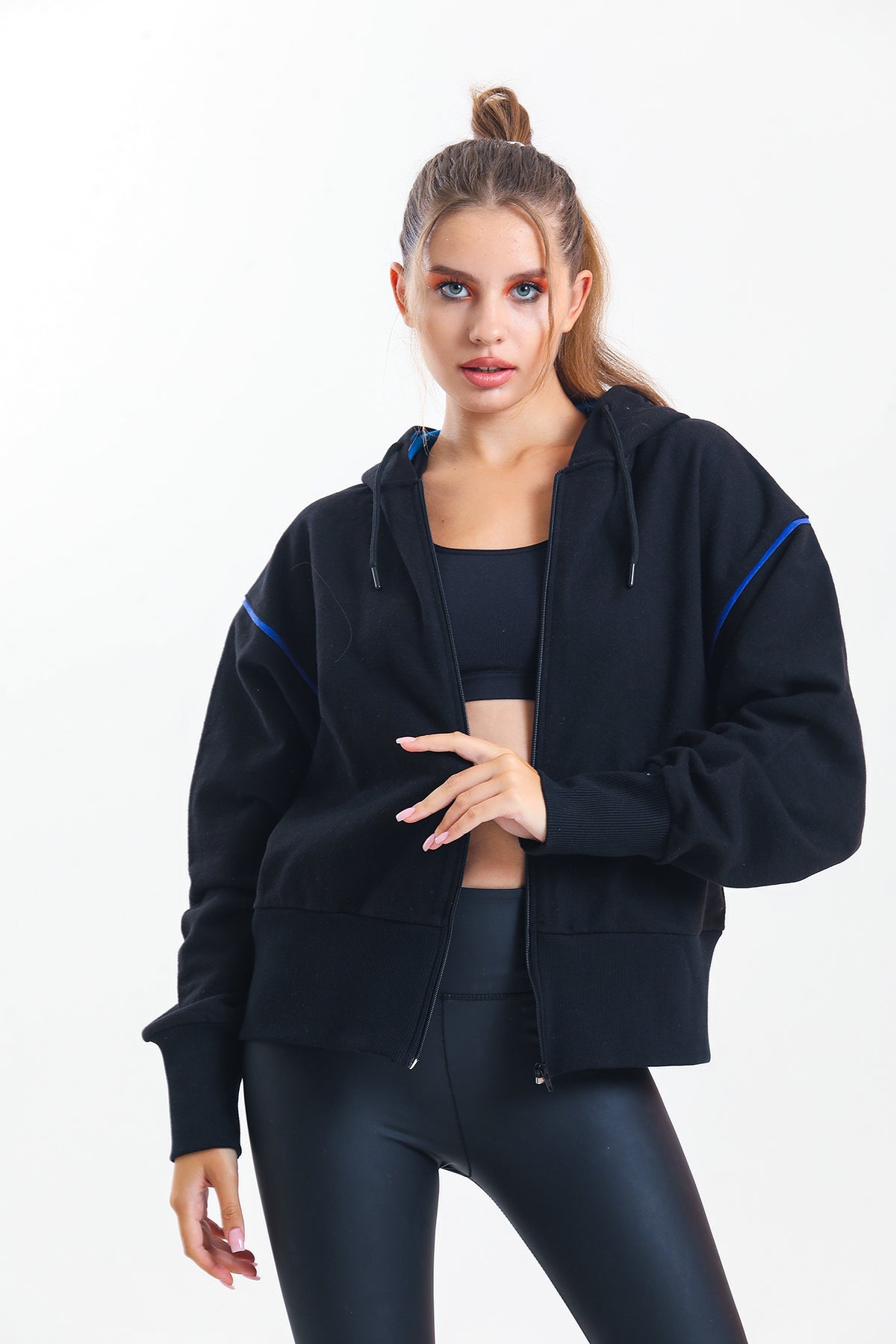 Siyah Kapüşonlu %100 Pamuklu Fermuarlı Oversize Hırka