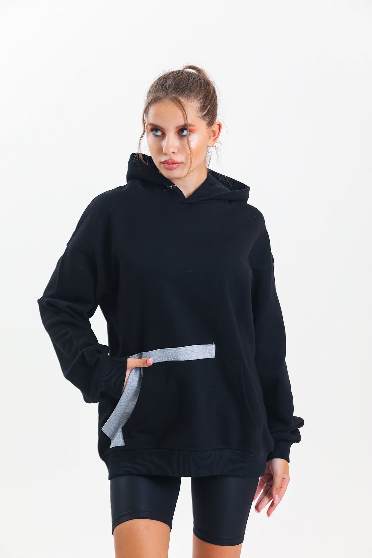 Siyah Kapüşonlu Çift Kanguru Cepli Oversize Sweatshirt