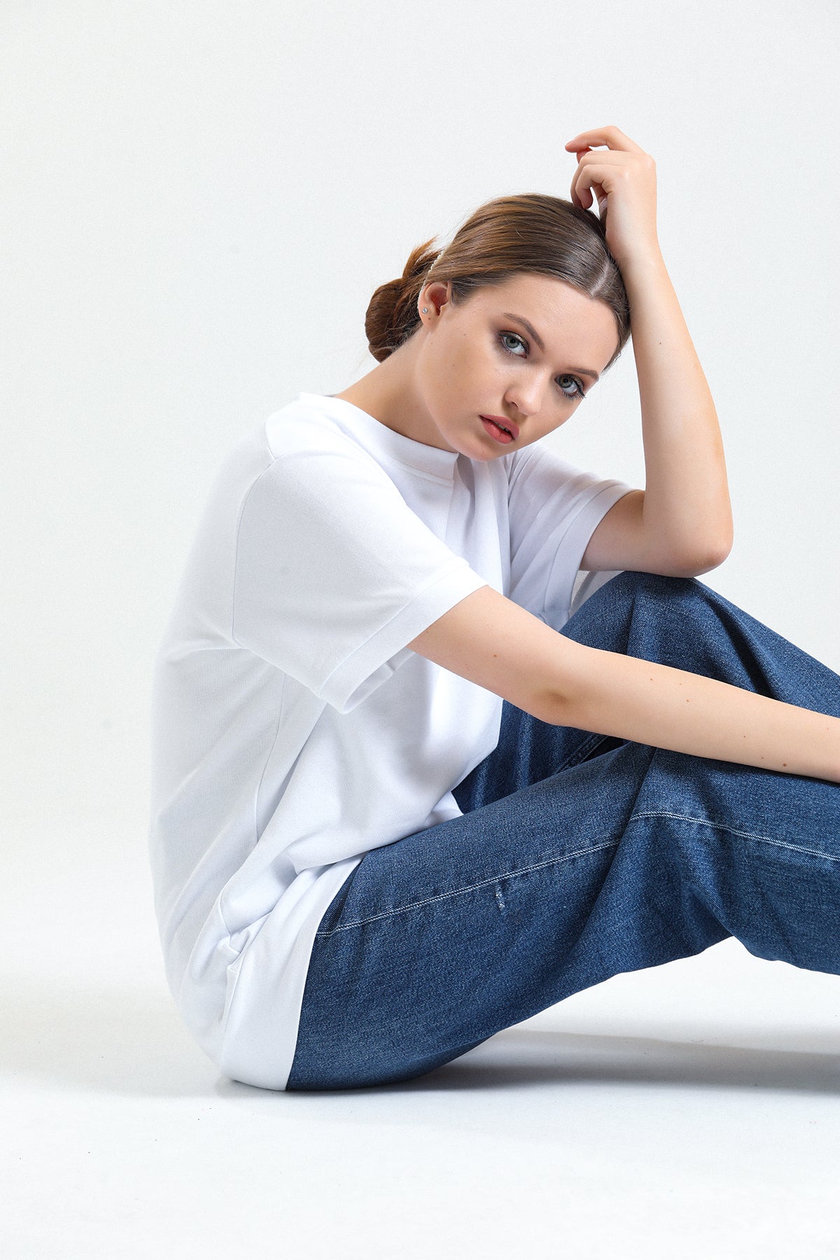 Beyaz Kısa Kollu Bisiklet Yaka Pamuklu 2 İplik Tişört