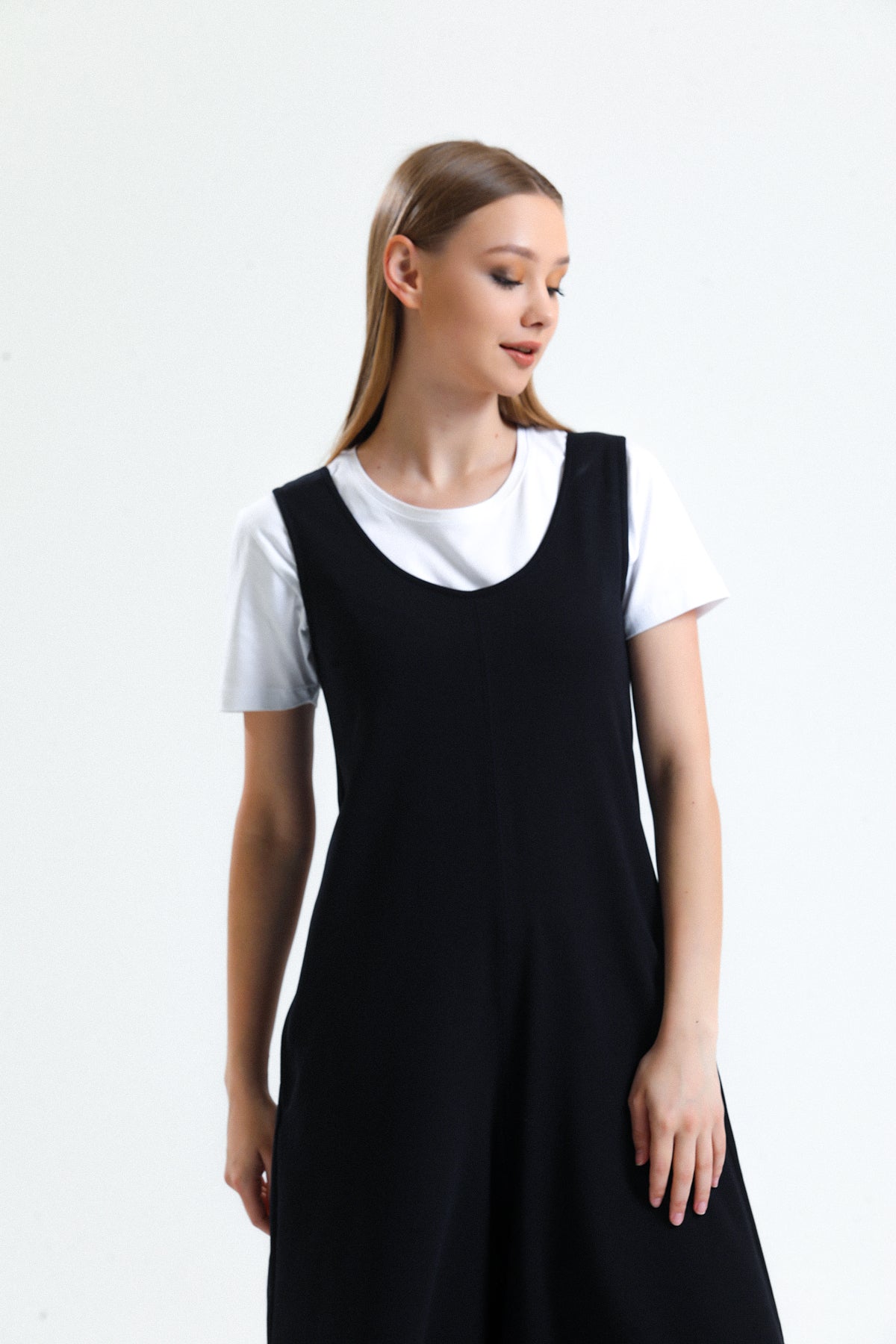 Siyah U Yaka Bol Paça Salopet Tulum