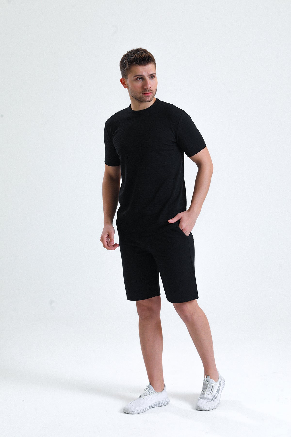 Siyah Normal Kesim Cepli Pamuklu Örme Sweat Şort