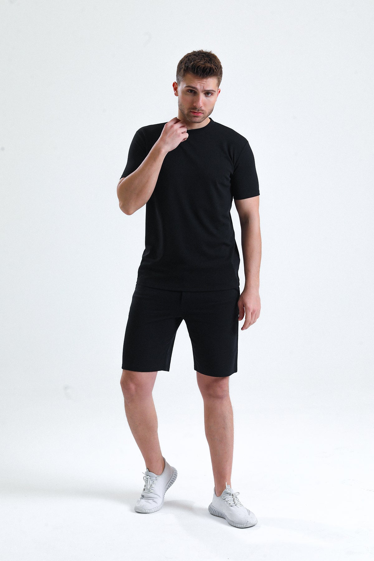 Siyah Bisiklet Yaka Ottoman Örme Tişört