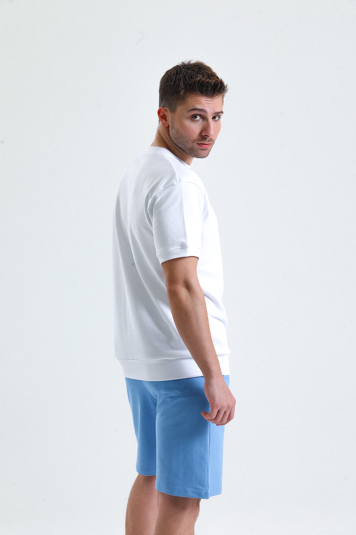 Beyaz Kısa Kollu Bisiklet Yaka %100 Pamuklu 2 İplik Tişört