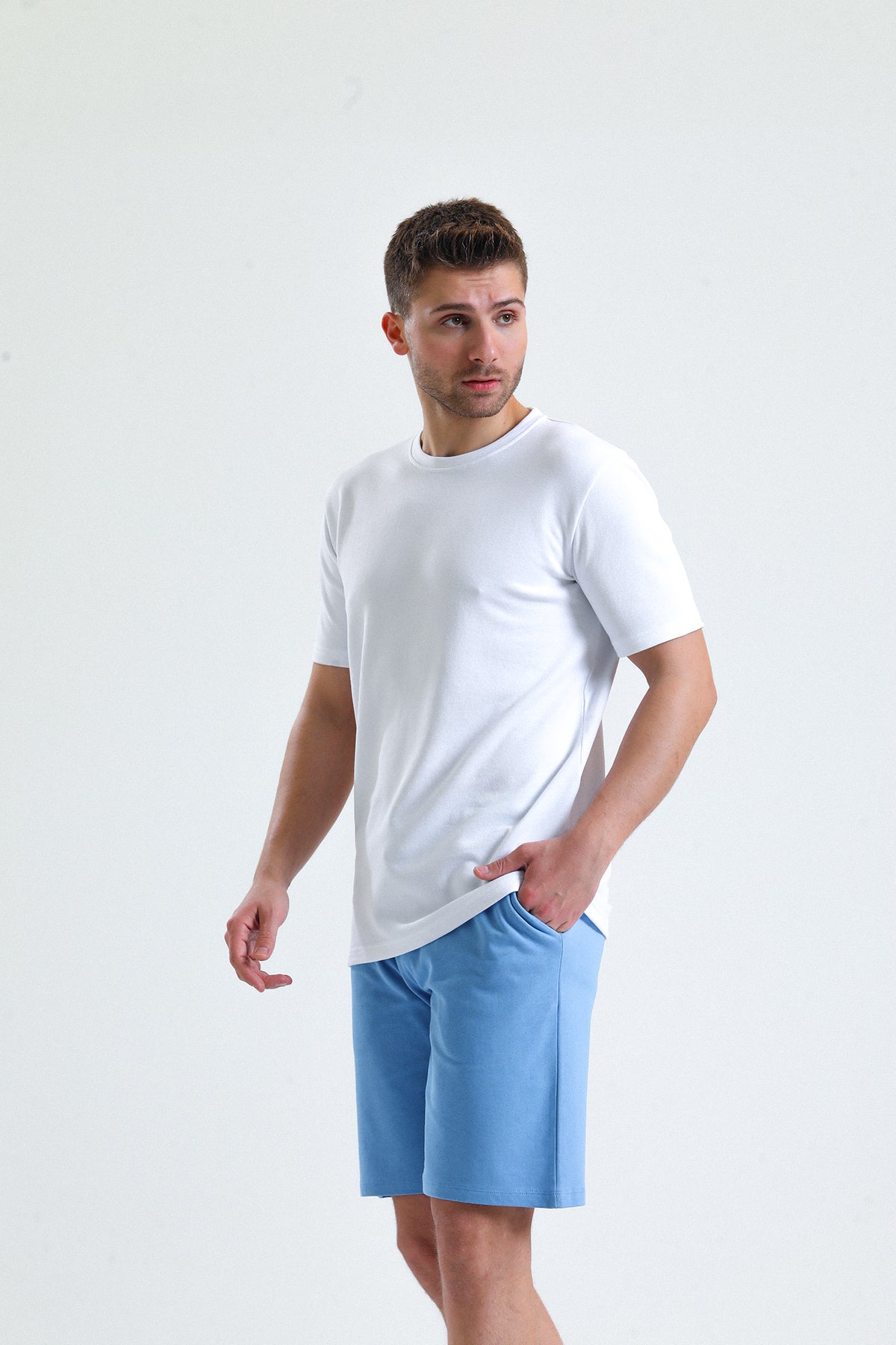 Beyaz Bisiklet Yaka Kısa Kollu 2 İplik Tişört