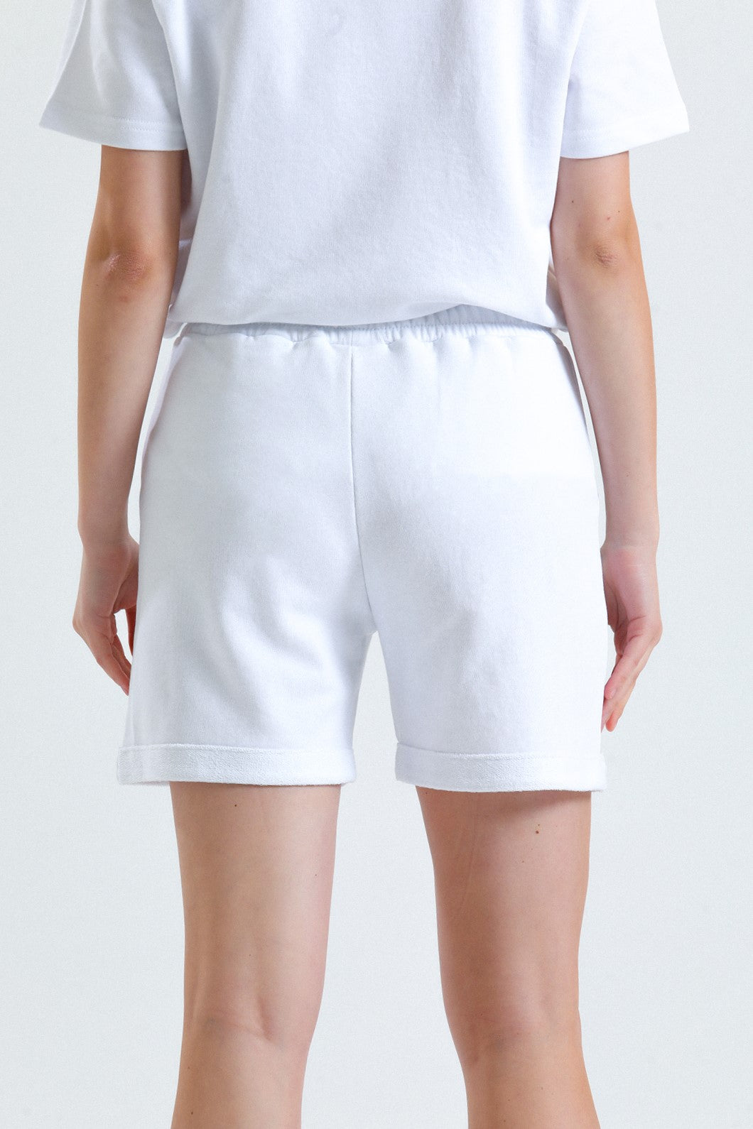 Beyaz Paça Detaylı Cepli Yüksek Bel Kısa Sweat Şort