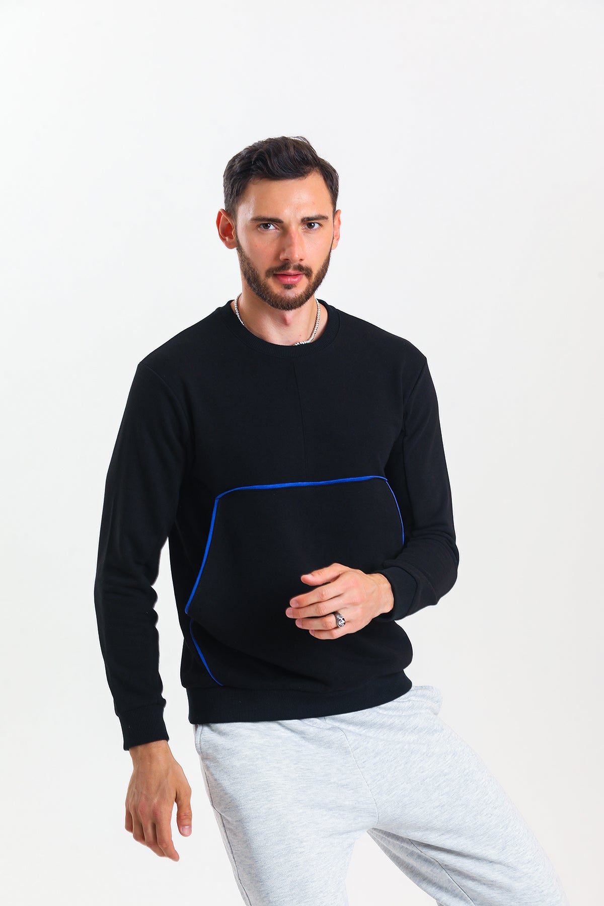 Siyah Kanguru Cepli Pamuklu Sweatshirt