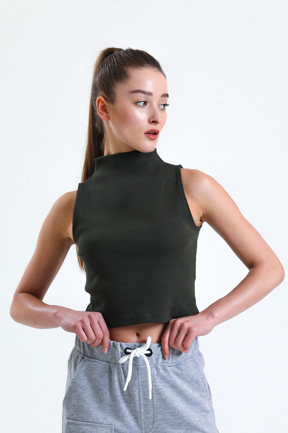 Haki Yarım Balıkçı Yaka Fitilli Crop Atlet