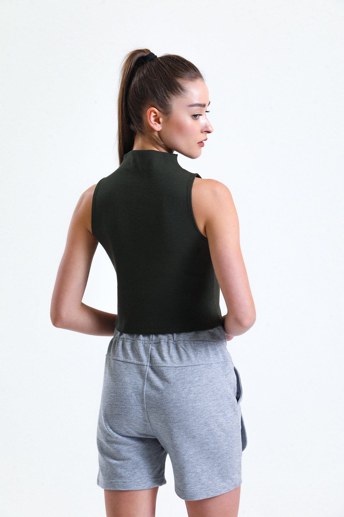 Haki Yarım Balıkçı Yaka Fitilli Crop Atlet