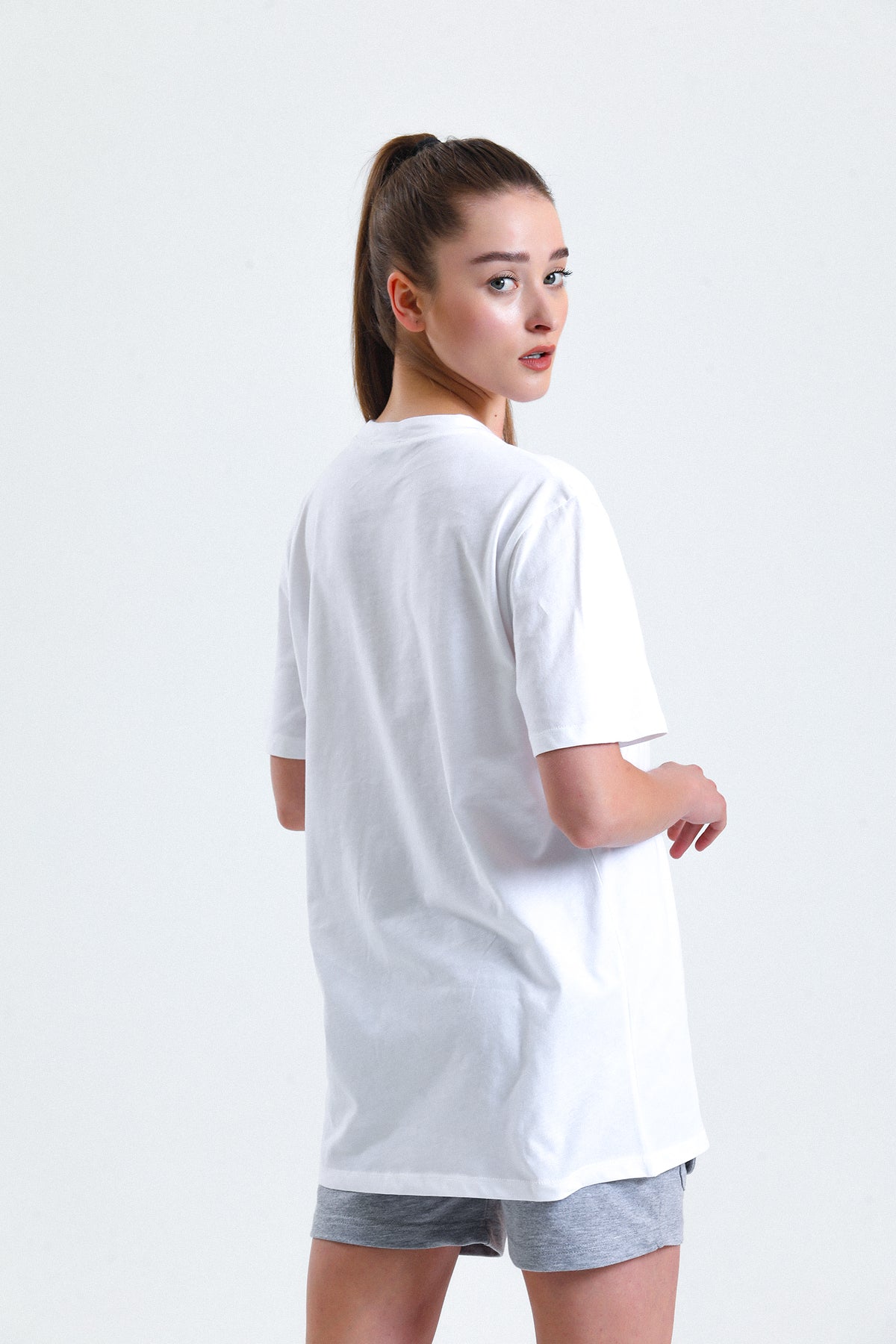 Beyaz Bisiklet Yaka Basic Penye Süprem Örme Tişört