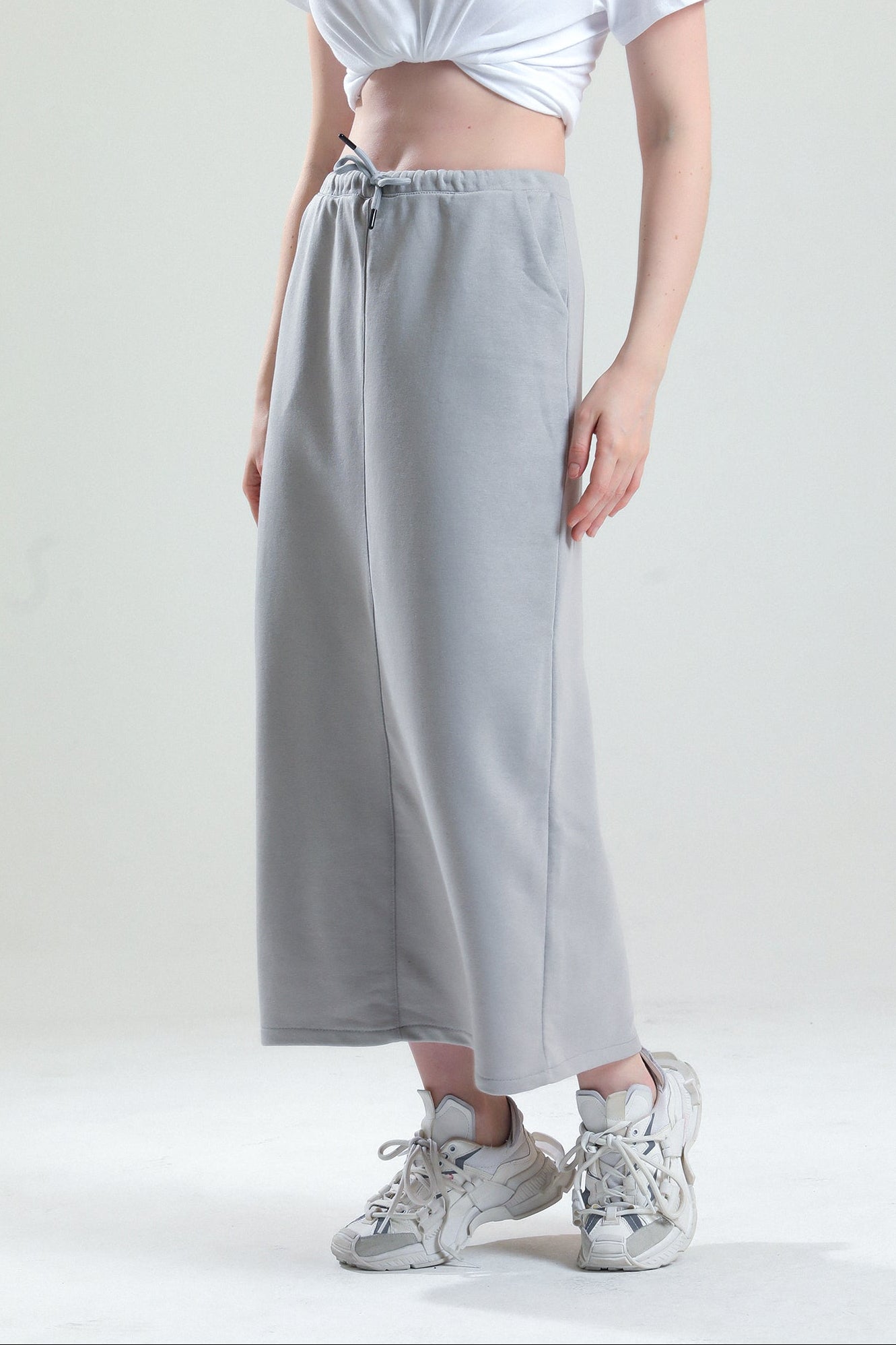 Gri Pamuklu Yırtmaçlı Midi Etek