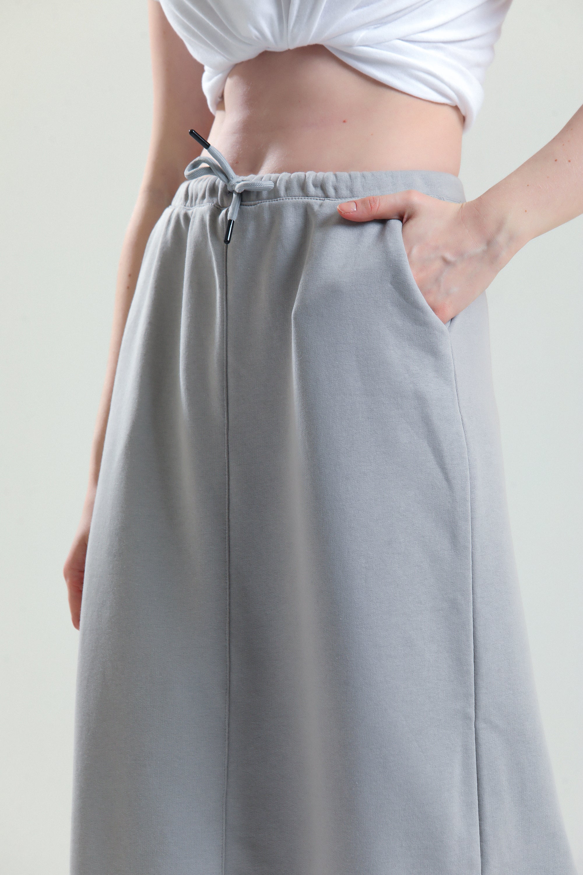 Gri Pamuklu Yırtmaçlı Midi Etek