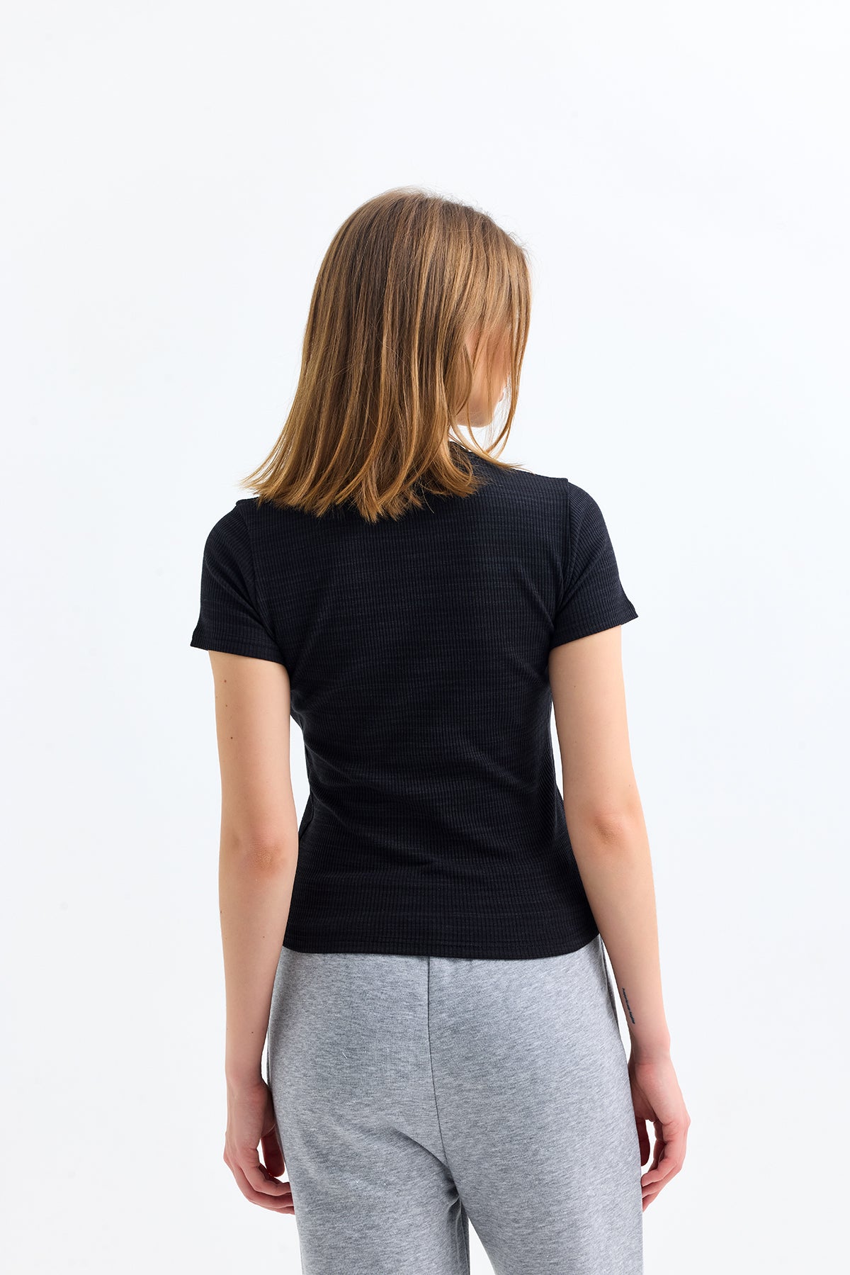 Siyah Fitilli Kaşkorse Bisiklet Yaka Kısa Kollu Tişört