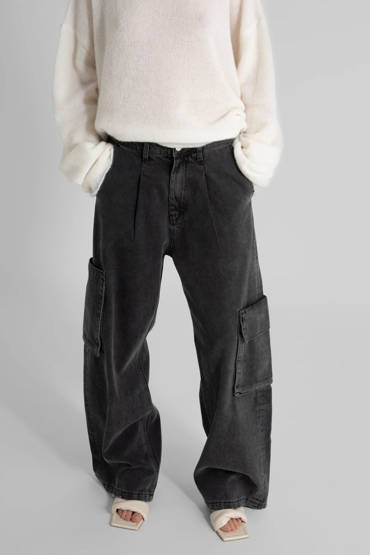 Siyah Yüksek Bel Yan Cepli Pamuklu Oversize Kargo Jean