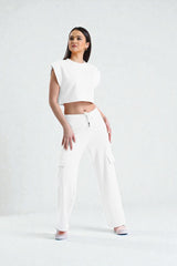 Beyaz Basic Kolsuz Crop Sweatshirt