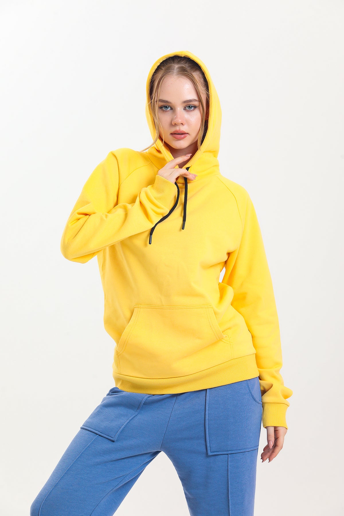 Sarı Kapüşonlu Kanguru Cepli Basic Kapüşonlu Sweatshirt