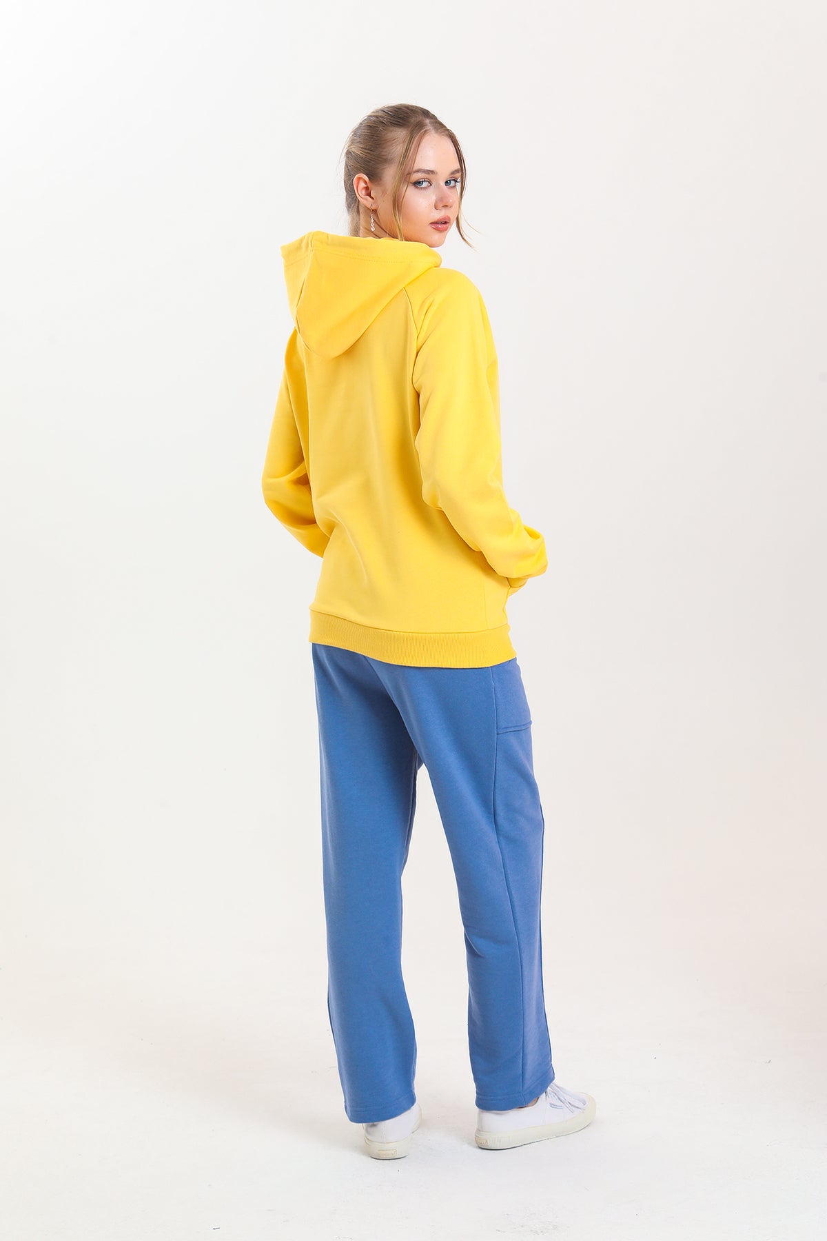 Sarı Kapüşonlu Kanguru Cepli Basic Kapüşonlu Sweatshirt