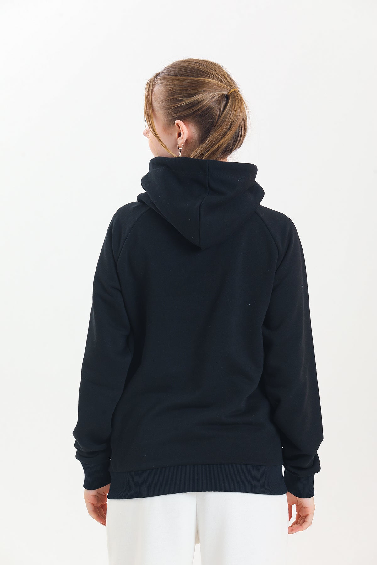 Siyah Kapüşonlu Kanguru Cepli Basic Kapüşonlu Sweatshirt