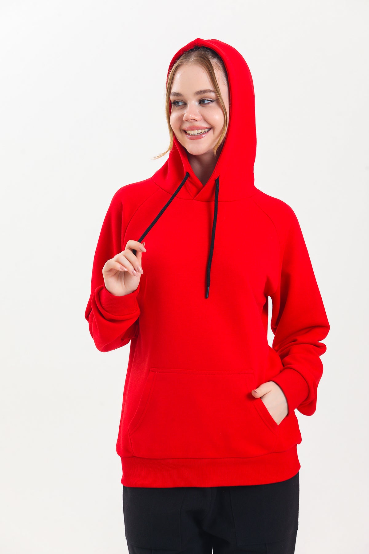 Kırmızı Kapüşonlu Kanguru Cepli Basic Kapüşonlu Sweatshirt