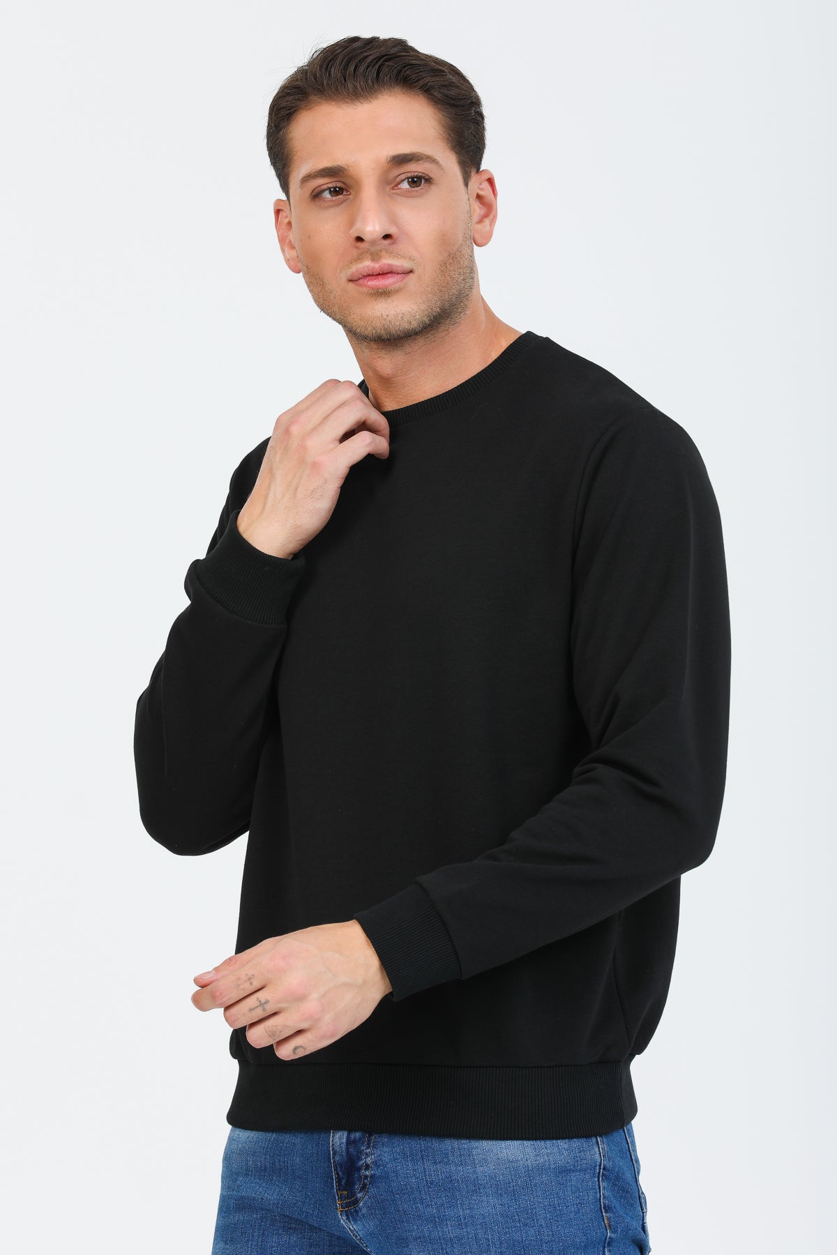 Siyah Kapüşonsuz Bisiklet Yaka Basic Sweatshirt