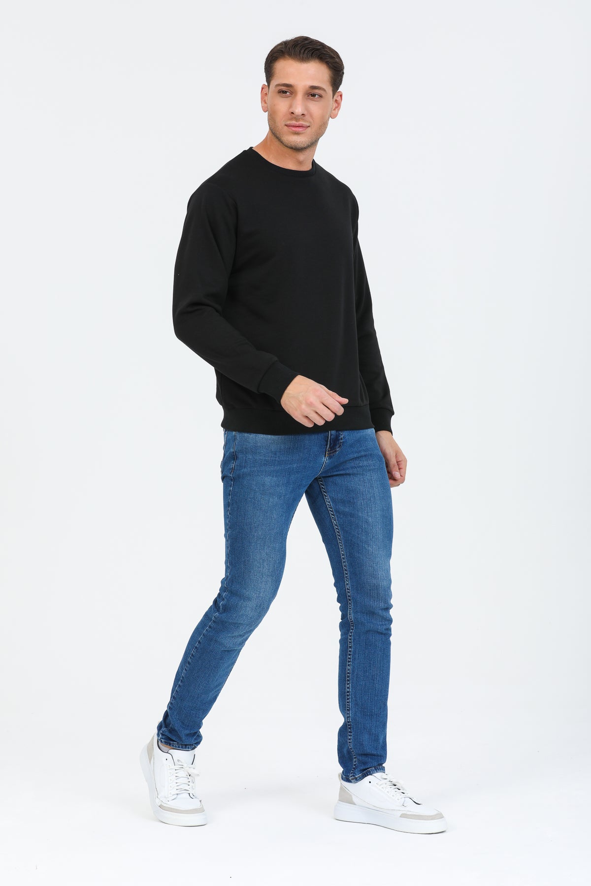 Siyah Kapüşonsuz Bisiklet Yaka Basic Sweatshirt